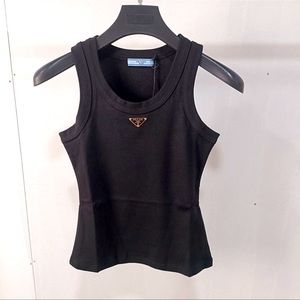 Prada tank size medium runs small!